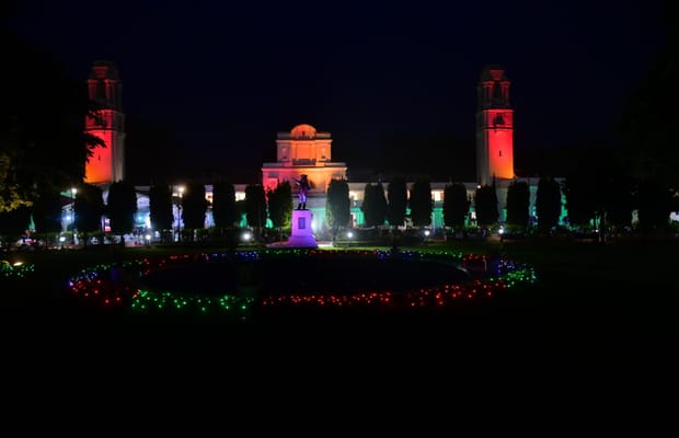 Delhi Speaker greets citizens on I-Day, illuminated Assembly premises attracts citizens