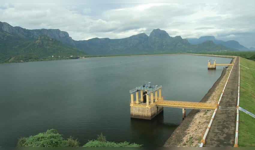 Desilting resumes at Tirumurthi dam; residents demand strict monitoring
