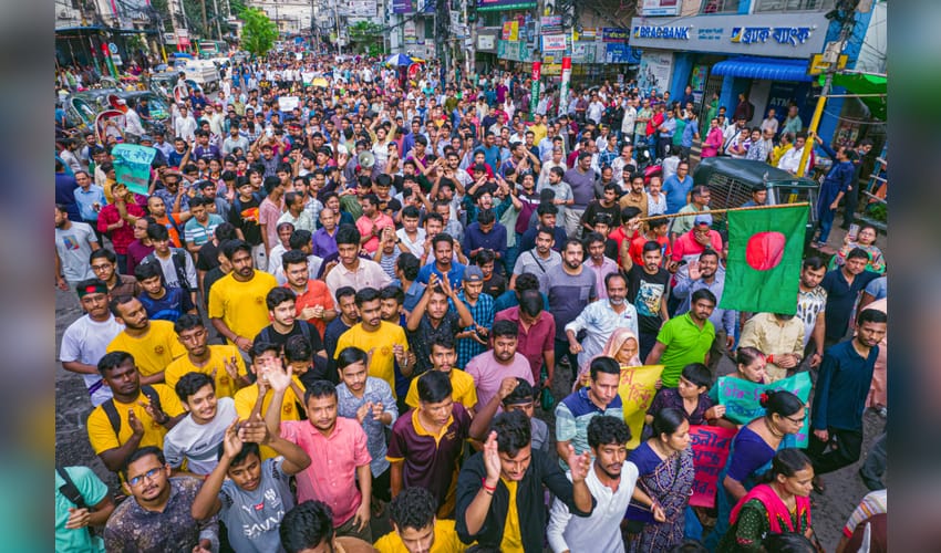 Dhaka : Bangladeshi Hindu community protest against violence targeting the country’s minorities
