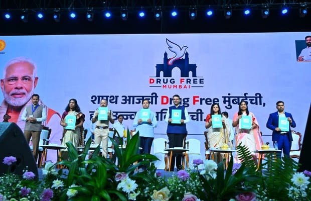 Drug menace India’s collective battle: Maha CM (Photo: IANS)