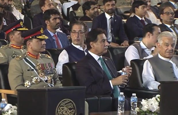 ‘Ego-massaging’ Army chief: Report slams Pakistan’s civilian leadership for turning ‘democracy into a joke’