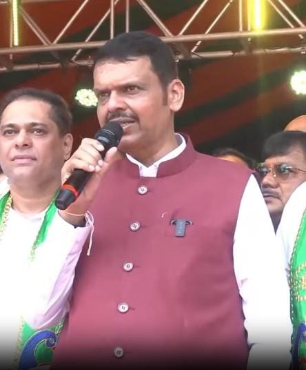 Fadnavis reaffirms commitment to Maratha quota within law, keeps dialogue open