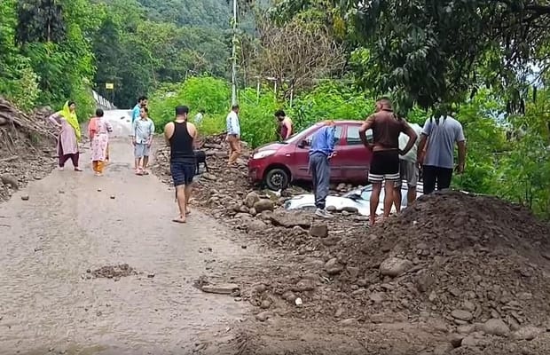 Five of family killed as car rolls down into gorge in Himachal’s Chamba
