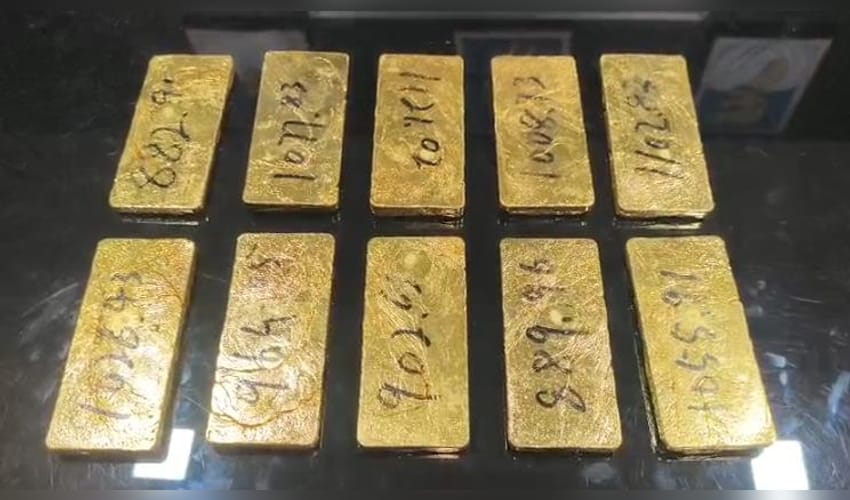 From Gorakhpur to Delhi: Police intercept car carrying 10 kg gold