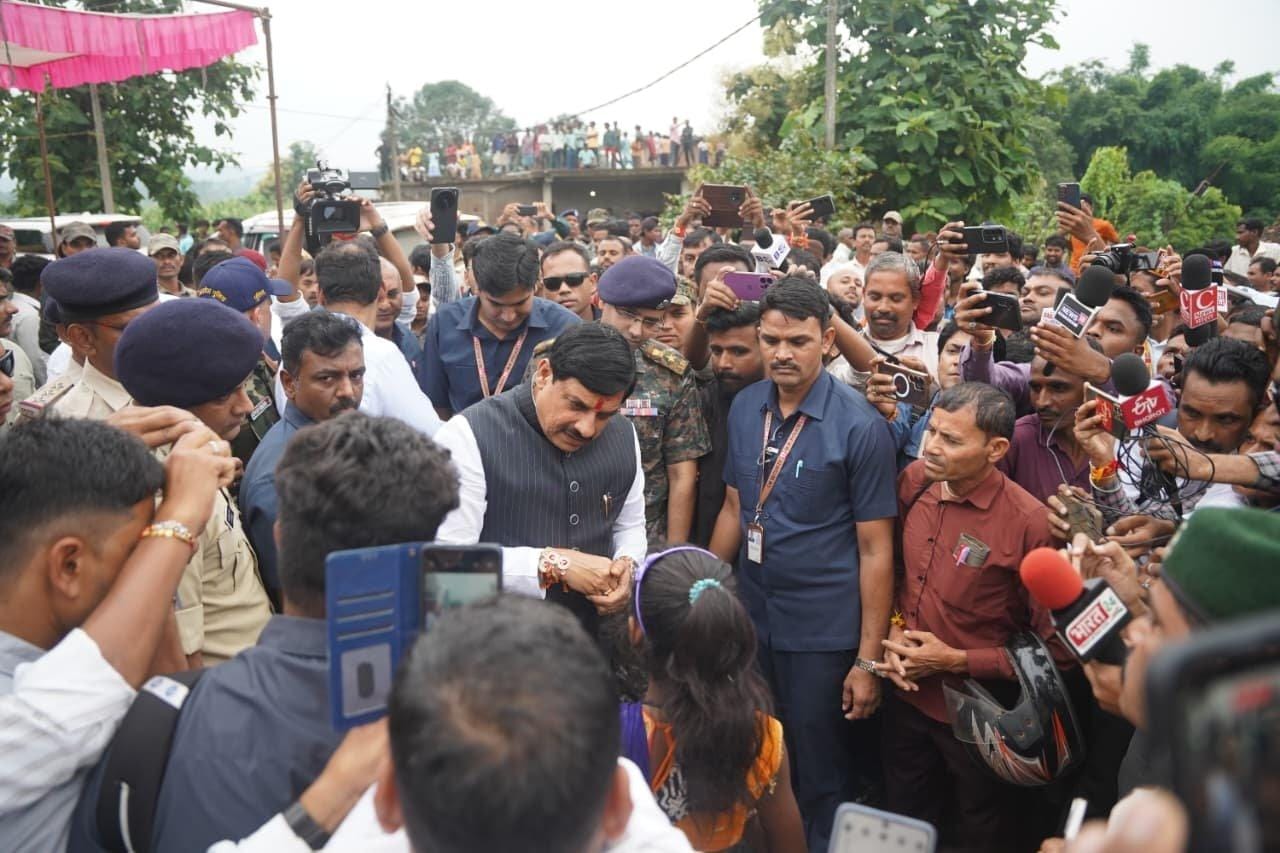 From Naxal-hit villages to development: CM Yadav announces Rs 225 cr package for Balaghat villages (Photo: @DrMohanYadav51/X)