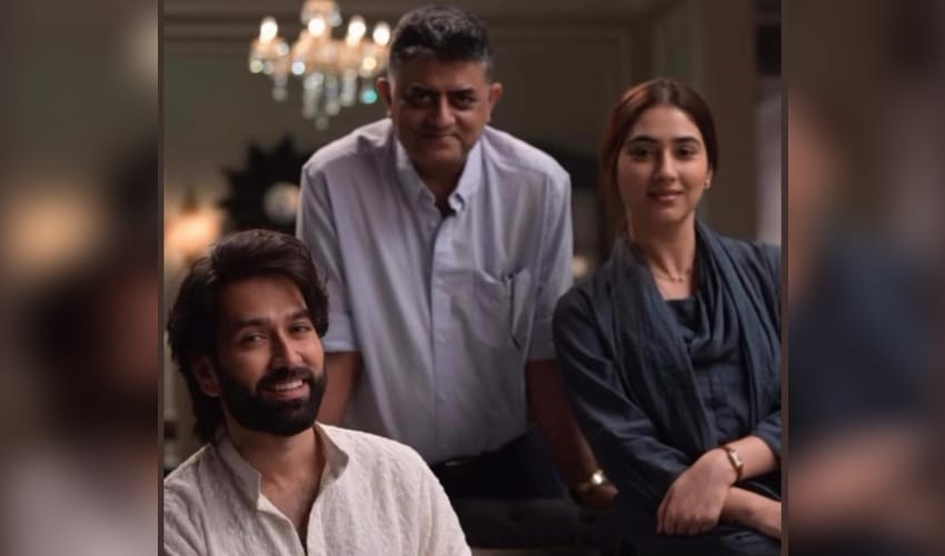 Gajraj Rao celebrates five years of directing 'Bade Achhe Lagte Hain 2' TVC featuring Disha Parmar, Nakuul, Mehta