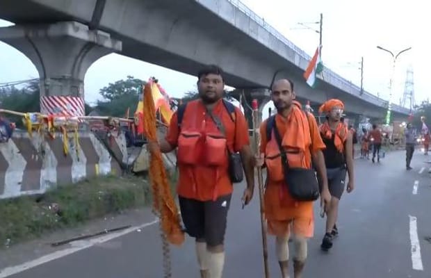 Ghaziabad: Thousands of Kanwariyas gather at ‘Mini Haridwar’; devotees praise arrangements