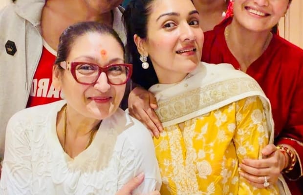 Govinda's family Krushna Abhishek, Tina Ahuja, Yashvardhan celebrate Rakhi with Sunita Ahuja, actor gives it a miss