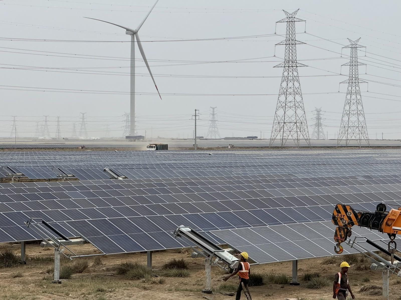 Govt extends ALMM relief for rooftop, open access solar projects