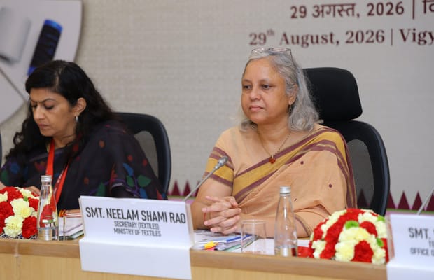 Govt focuses on strengthening outcome-based textile research