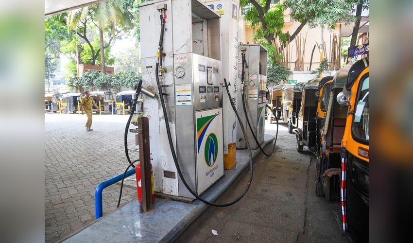 Govt rejects concerns over CBG price hike, says impact on CNG, PNG consumers will be negligible