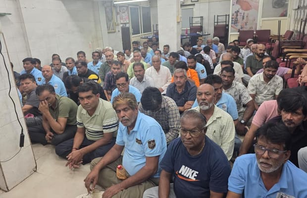 Gujarat: 187 held after raid on ‘gambling den’ in Ahmedabad (Photo: IANS)
