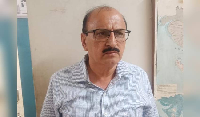 Gujarat ACB catches Food and Drugs officials accepting Rs 40,000 bribe (Photo: IANS)
