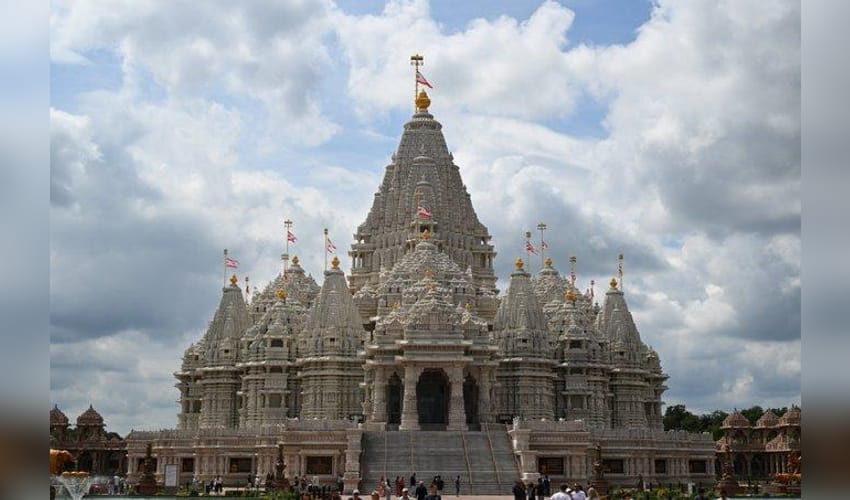Gujarat CM Bhupendra Patel visits BAPS Akshardham Temple in New Jersey