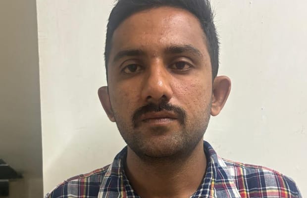 Gujarat cop caught in ACB trap over bribe demand (Photo: IANS)