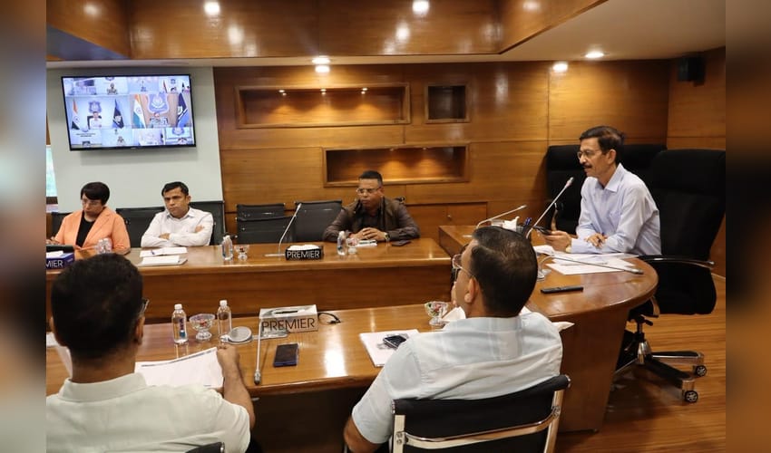 Gujarat DGP directs police to cut ‘112’ emergency response time (Photo: IANS)