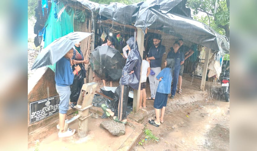 Gujarat: Heavy rain alert prompts evacuations, school closures (Photo: IANS)