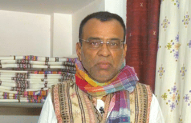 Gujarat: Kutch village preserves 500-year-old handloom legacy, shawls gain global recognition