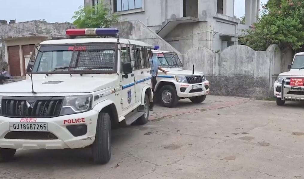 Gujarat Police arrests 13 in Bhavnagar spurious liquor case; teams sent to other states
