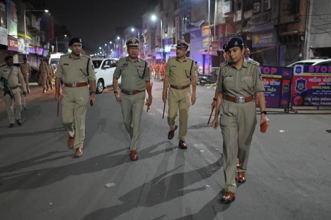 Gujarat Police check 4,712 vehicles during overnight combing op in Ahmedabad (Photo: IANS)