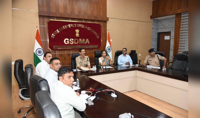 Gujarat Police on high alert as DGP reviews flood response
