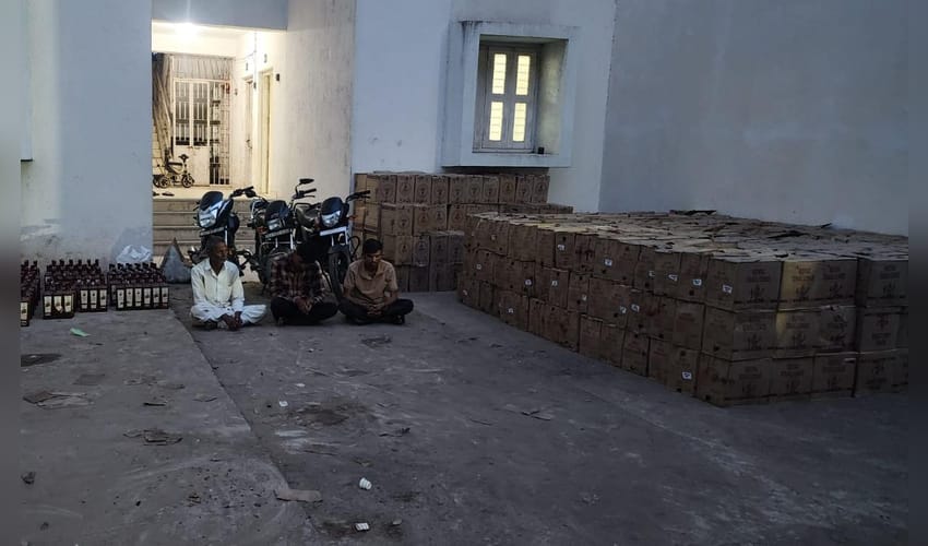 Gujarat Police seize illegal liquor worth Rs 77.71 lakh in Jamnagar