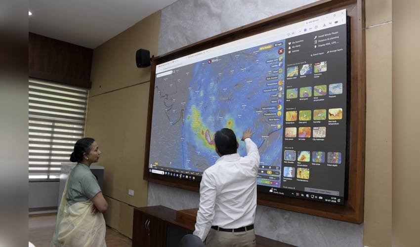 Gujarat rains: Officials’ leaves cancelled; 13 districts on high alert (Photo: IANS)