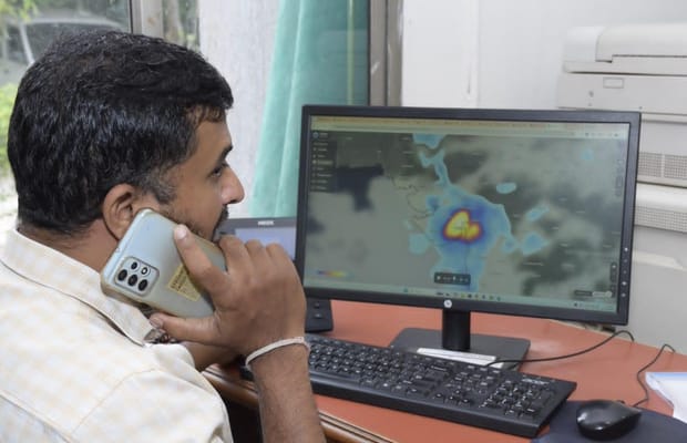 Gujarat's Emergency Command Centre sent 286.4 crore disaster alerts, operates round the clock