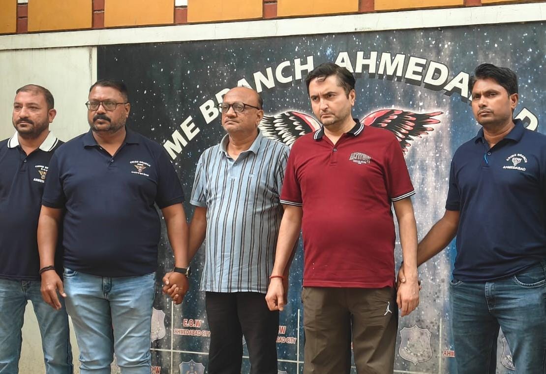 Gujarat: Two arrested for cheating 19 chemical traders (Photo: IANS)