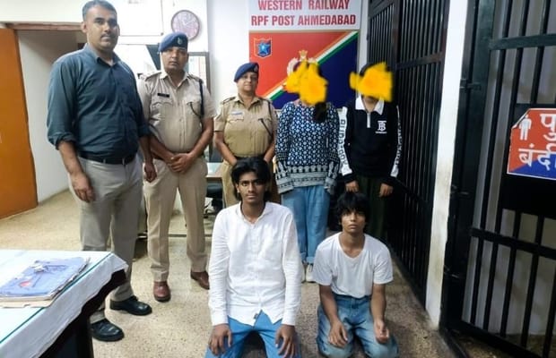 Gujarat: Two minor girls rescued at Ahmedabad station, two held (Photo: IANS)