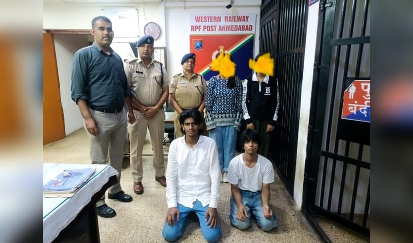 Gujarat: Two minor girls rescued at Ahmedabad station, two held (Photo: IANS)