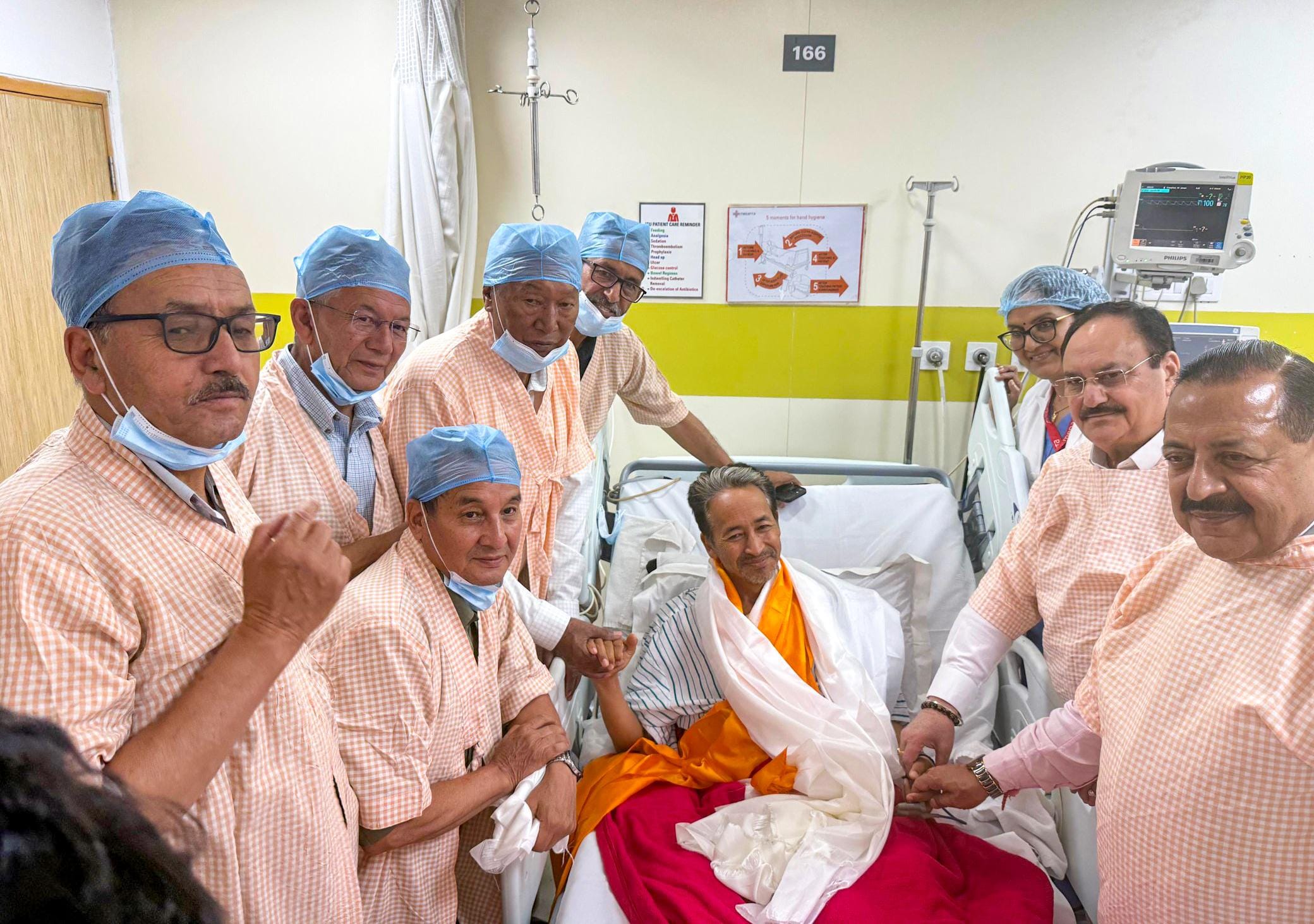 Gurugram: JP Nadda meets Sonam Wangchuk at Medanta Hospital