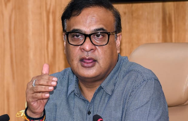 Guwahati: Himanta Biswa Sarma addresses flood press conference