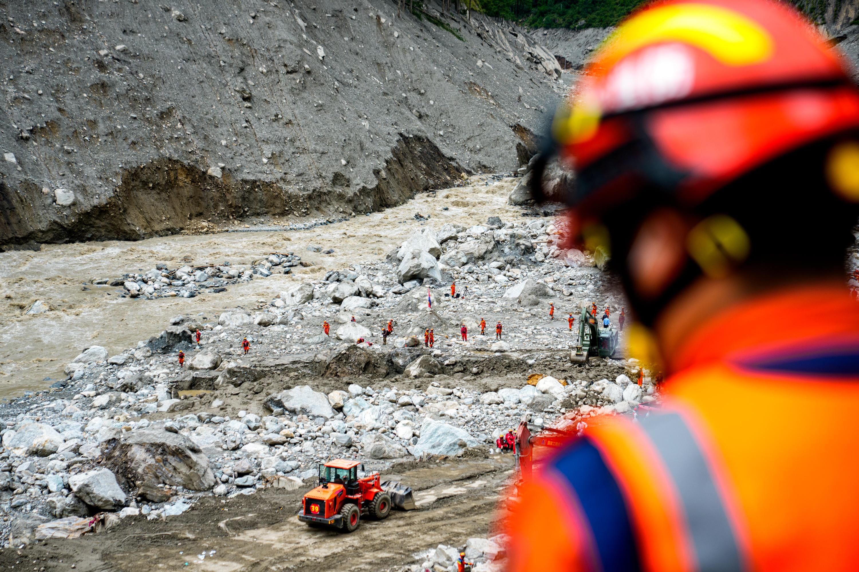 Gyirong: Search and Rescue Operations at Mudslide Disaster Site