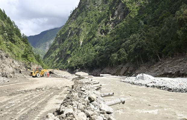 Gyirong: Search and Rescue Operations Continue in Mudslide-Hit Gyirong