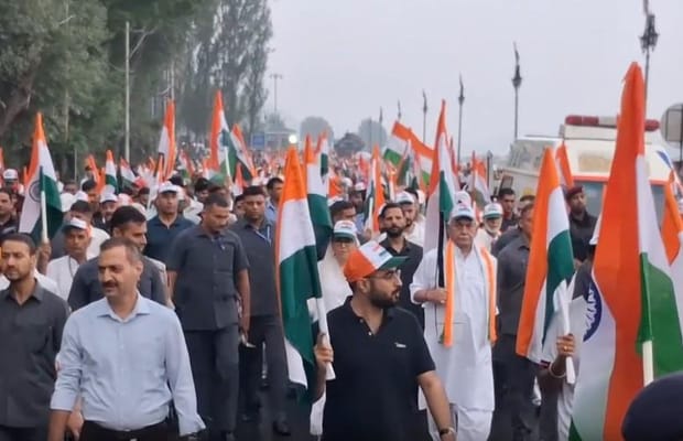 Har Ghar Tiranga campaign has become festival of national love, people’s consciousness: J&K L-G