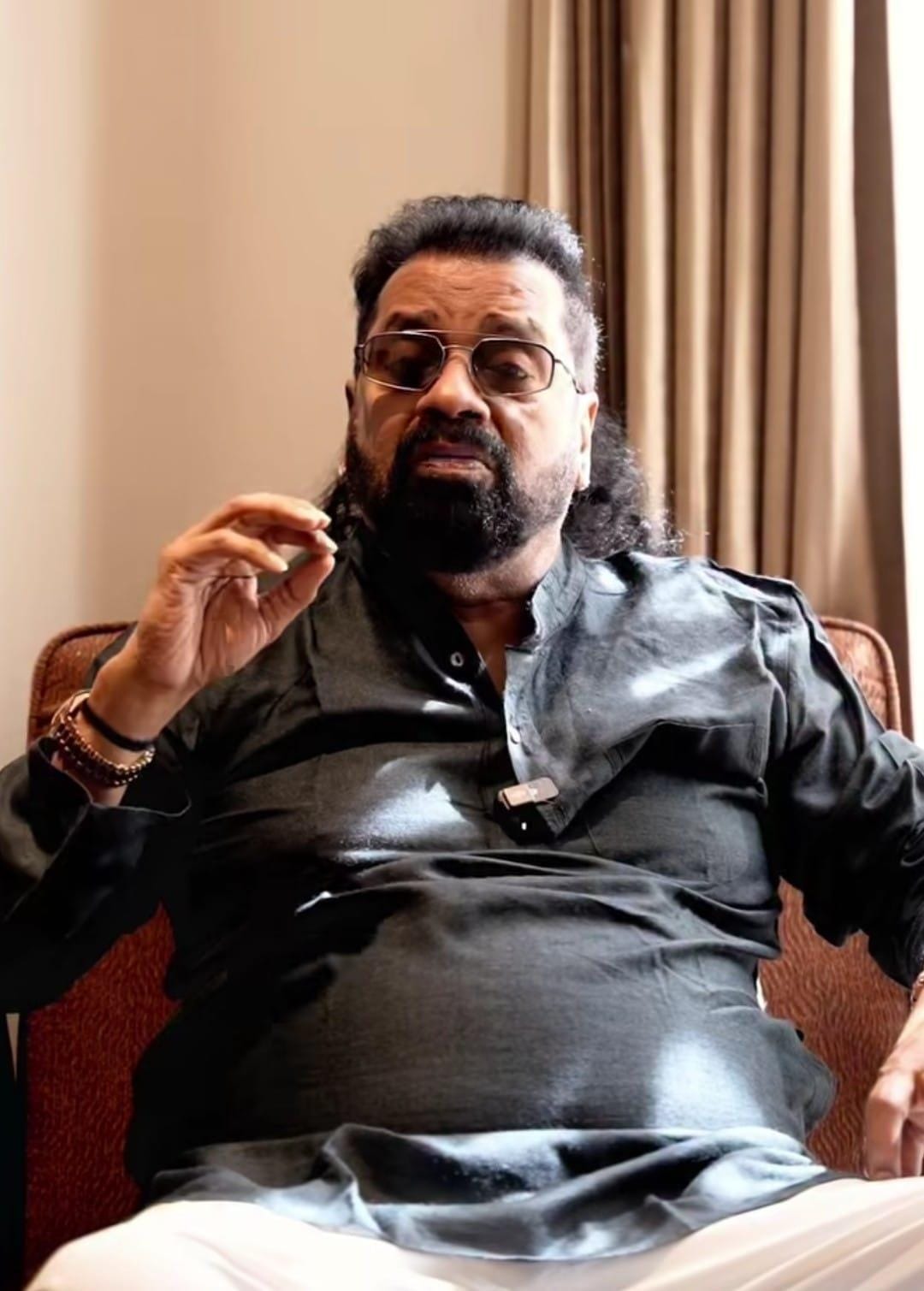 Hariharan bids emotional farewell to S. Janaki: World of music feels a little more silent