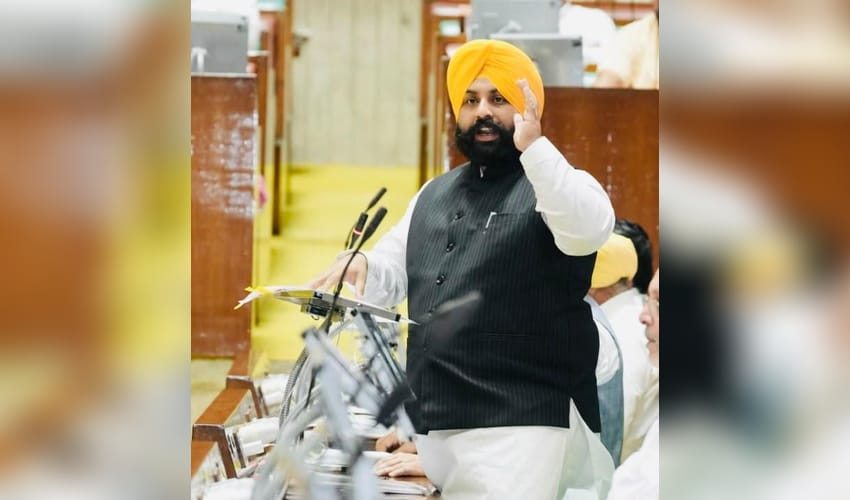 Haryana-based syndicate used modified phones for cheating in Baba Farid varsity exam: Punjab Education Minister