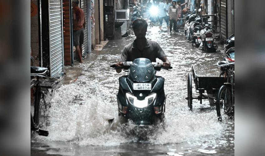 Heavy rain likely across South Bengal for next 48 hours: IMD