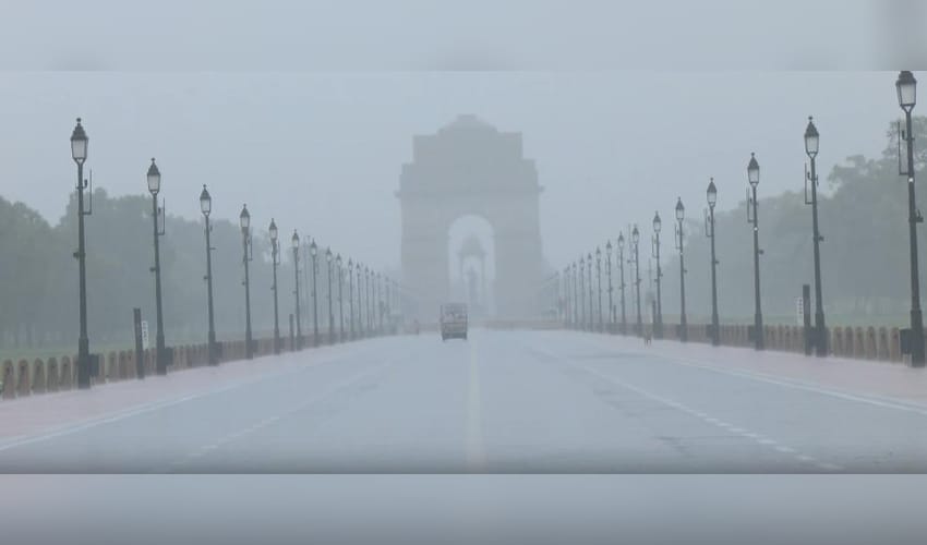 Heavy showers drench Delhi-NCR; IMD forecasts more rainfall