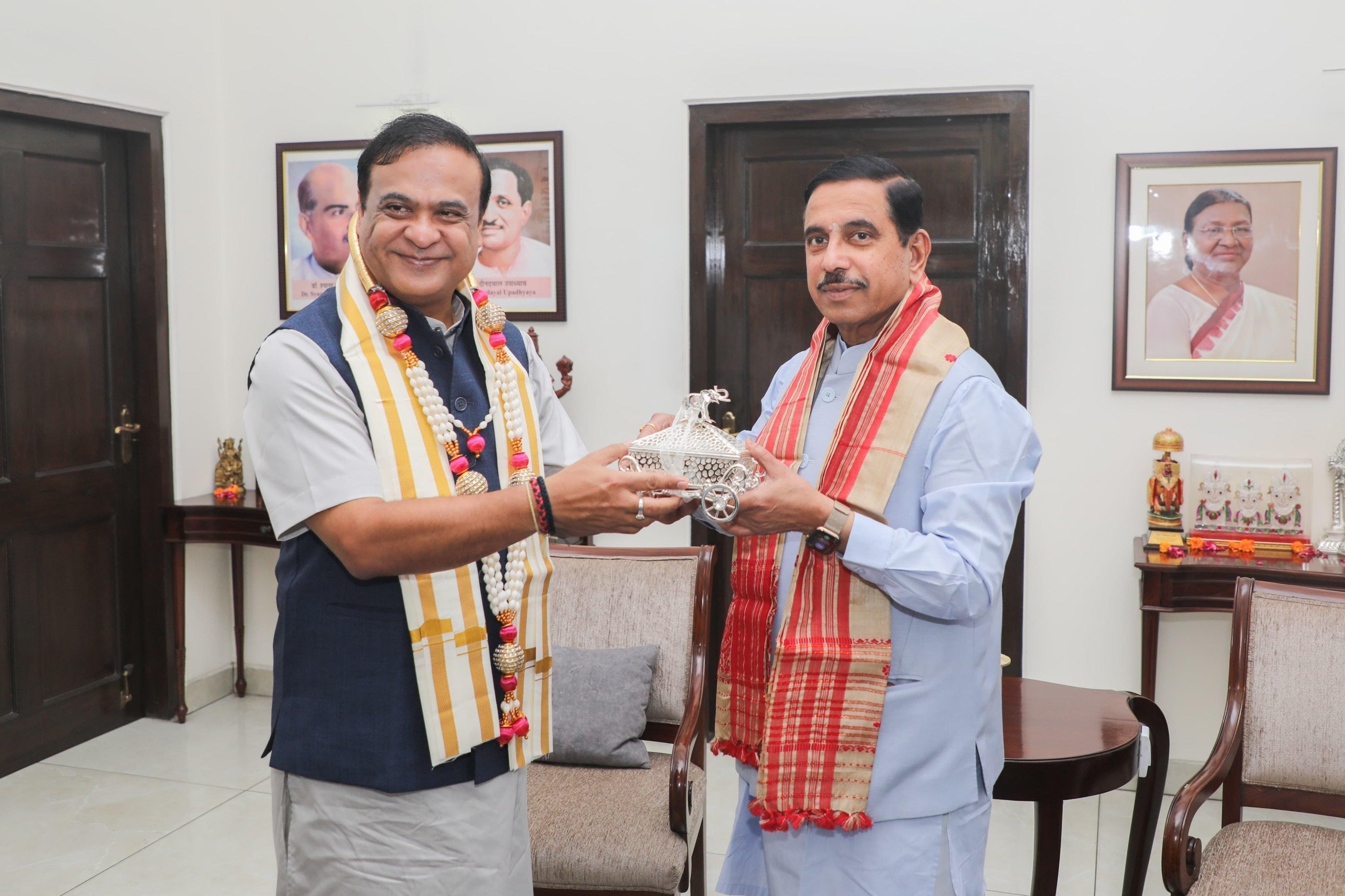 Himanta Sarma meets Pralhad Joshi; discusses education, food supply, renewable energy