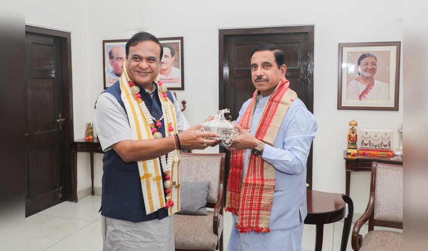 Himanta Sarma meets Pralhad Joshi; discusses education, food supply, renewable energy