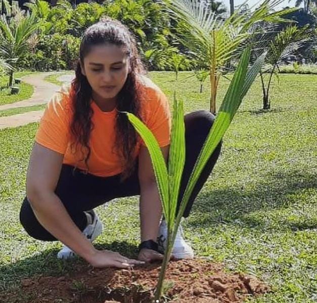 Huma Qureshi reveals the strongest woman in her life, says ‘I met her before any film set’