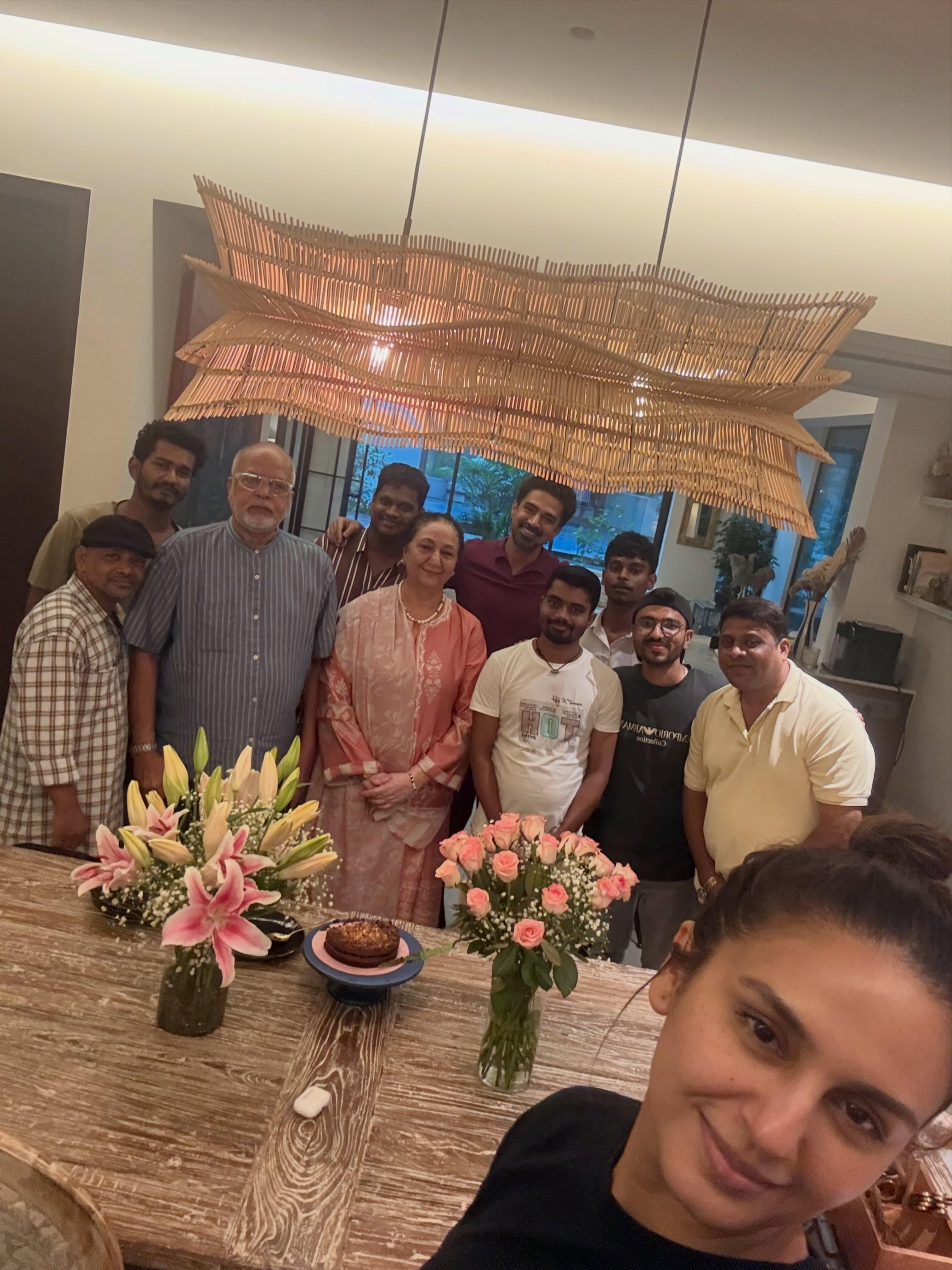 Huma Qureshi shares glimpses from her mother's birthday celebration