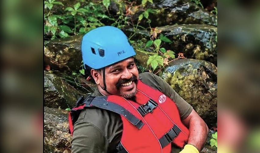 'I want to see my father...': Children's cries bring tears as Kerala bids farewell to flood hero