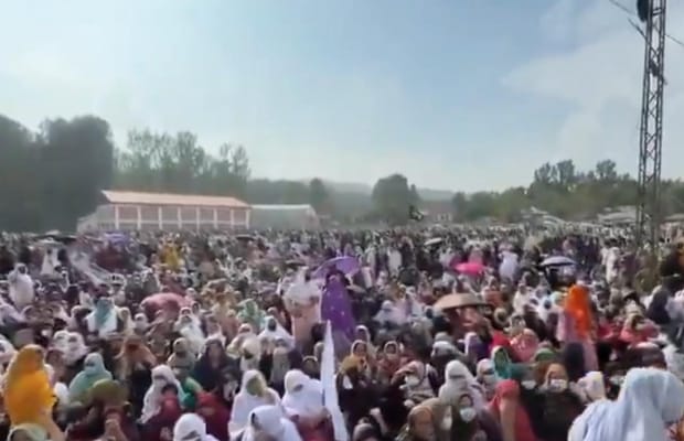 Independence Day celebrated world over with flaghoistings and exhibitions