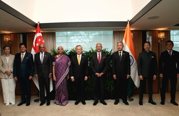 India concludes productive Ministerial Roundtable in Singapore, exploring deeper ties