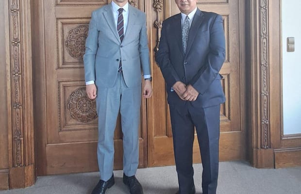 India-Hungary reaffirm warm and friendly relations