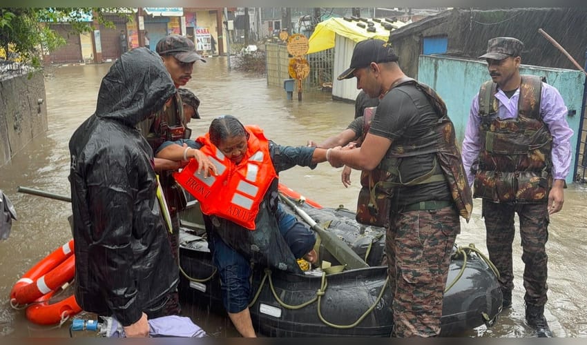 Indian Army rescues 34 in flood-hit Surat; rescue, relief ops continue in Gujarat