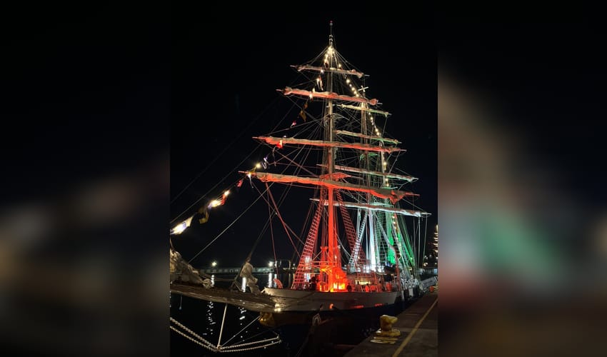 Indian Naval Ships reflect India’s maritime presence at ports overseas on Independence Day: Navy